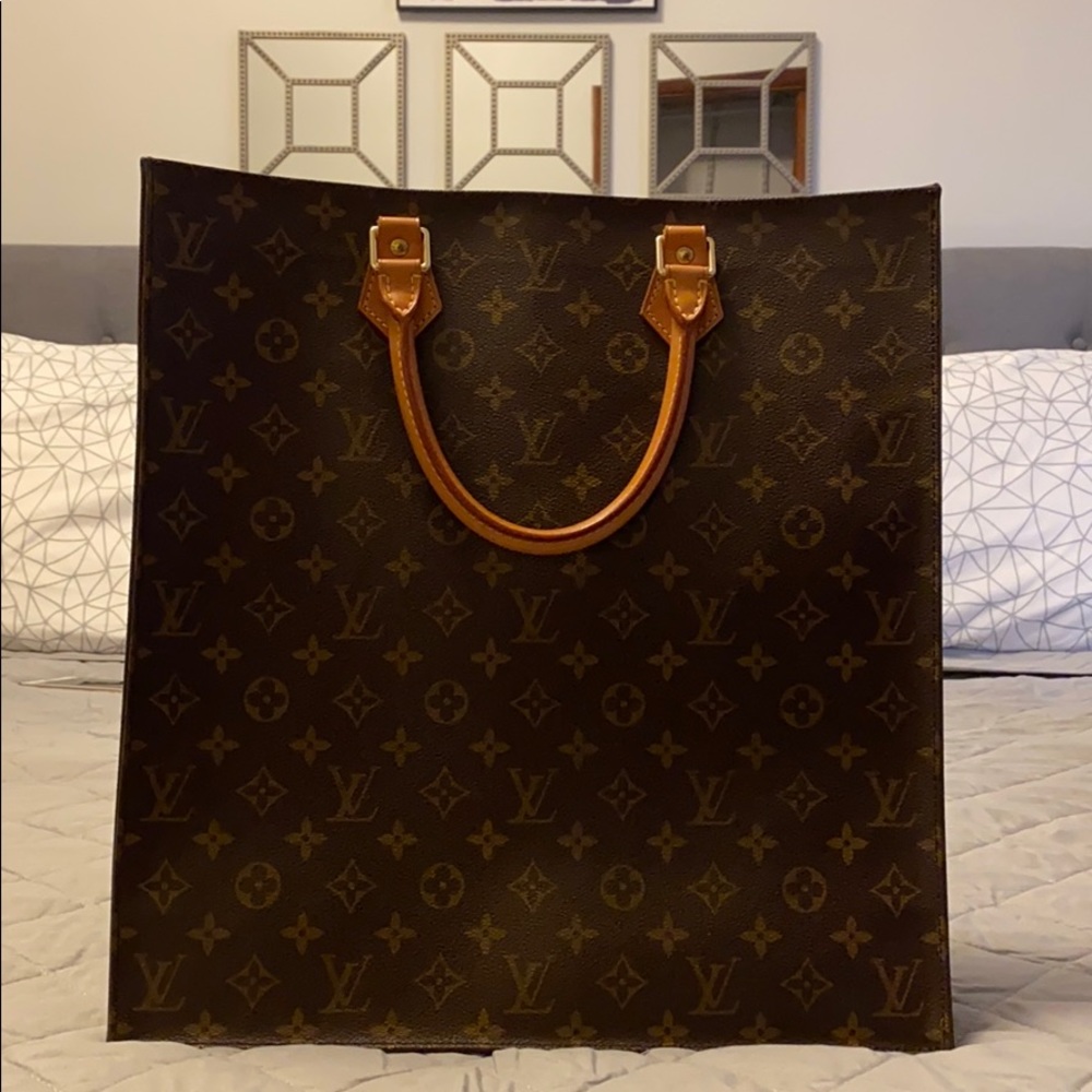 LOUIS VUITTON Monogram Sac Plat Tote